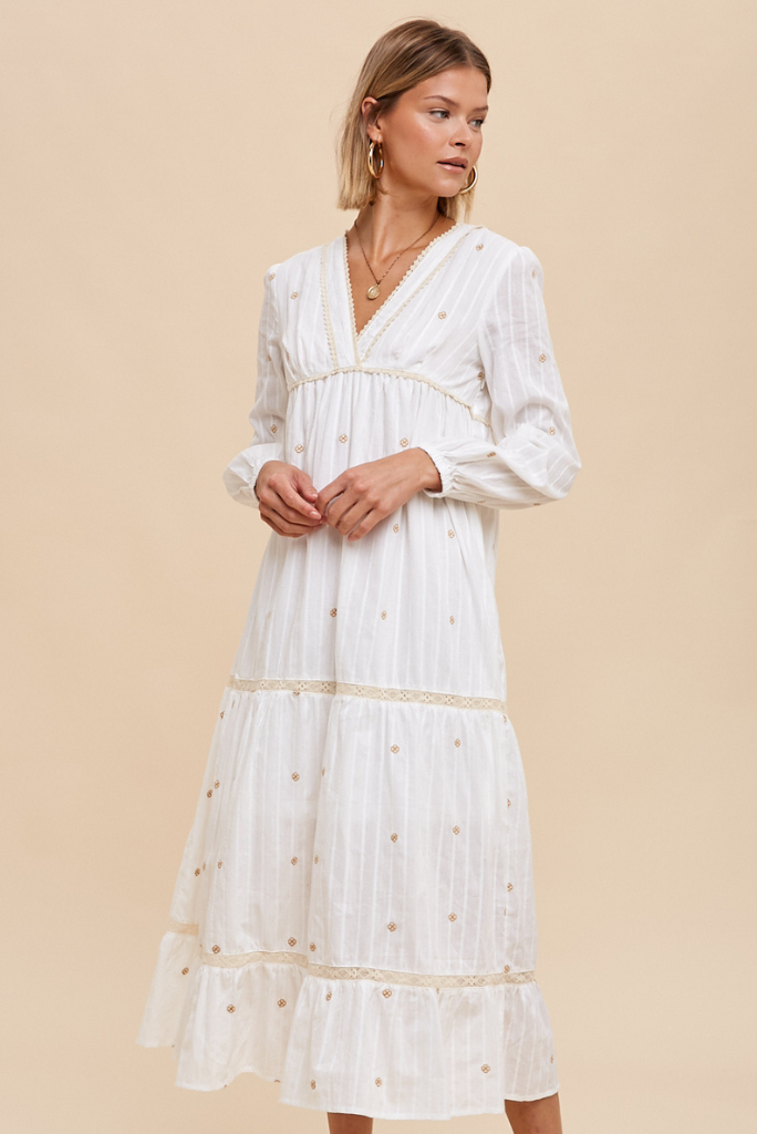 ALL OVER EMBROIDERY TIERED MIDI DRESS - Off White